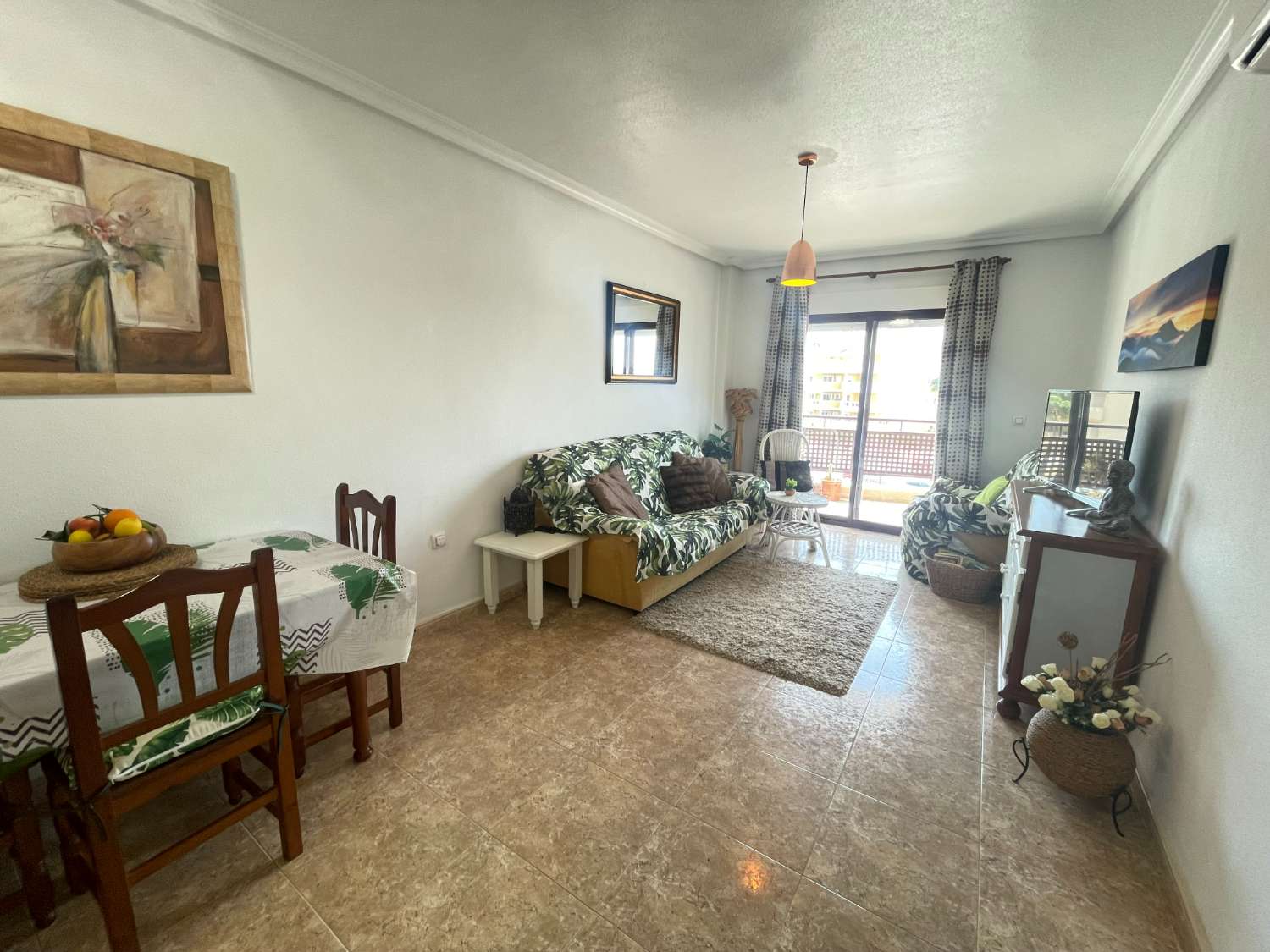 Jižně orientovaný apartmán v Aguamarina / Cabo Roig