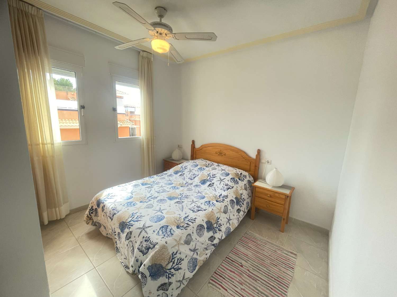 Mukava 2 makuuhuoneen ja 1 kylpyhuoneen huoneisto, jossa on yhteinen uima-allas Playa Flamencassa.