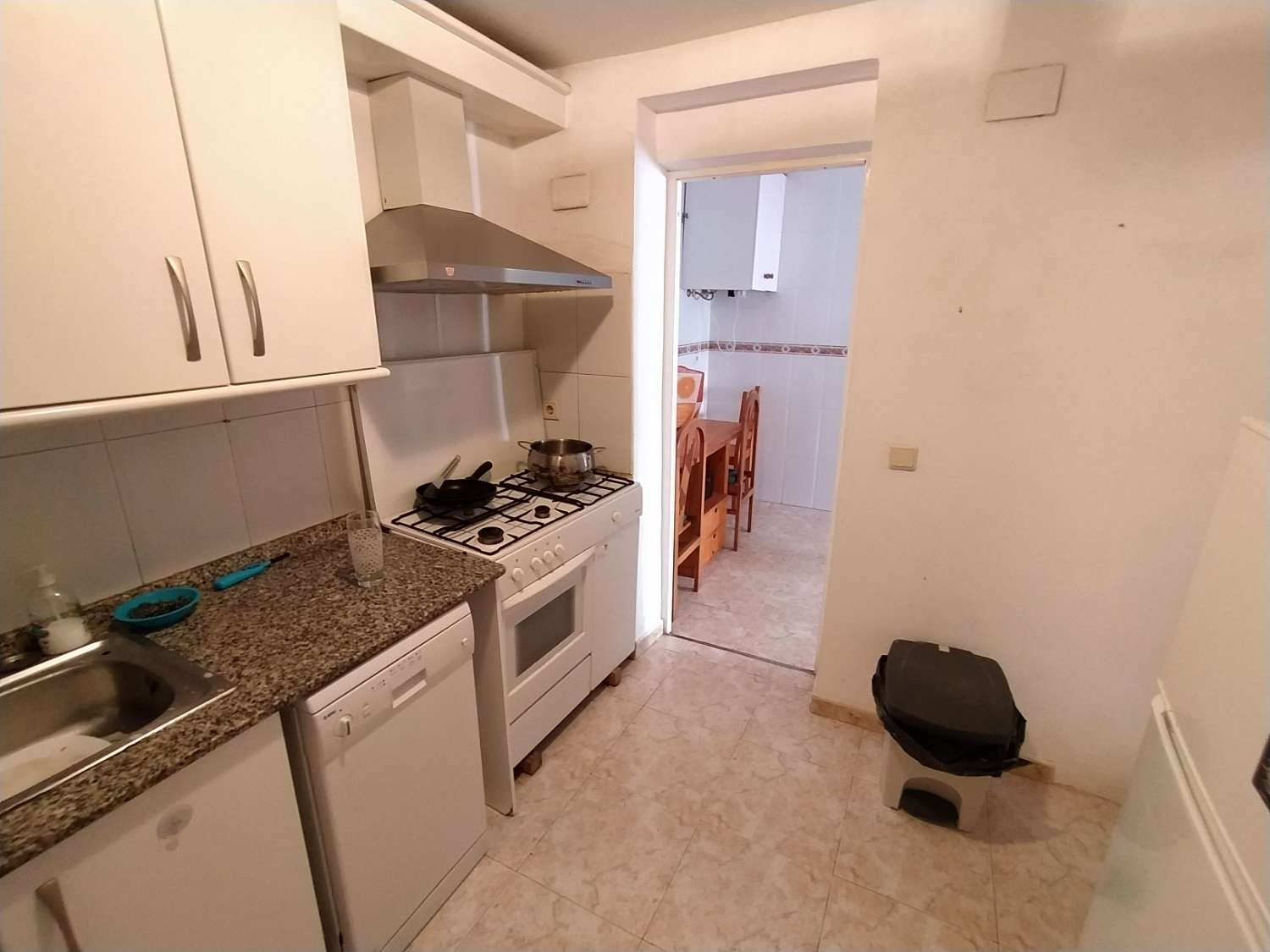 Dúplex de 4 habitaciones y 2 baños y garaje