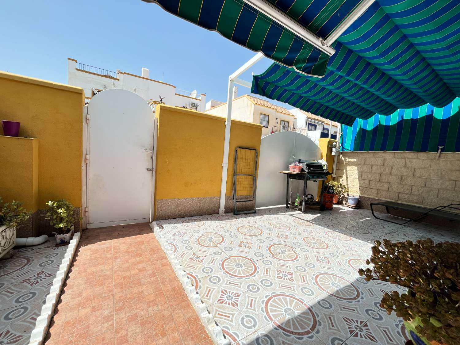Dúplex de 3 habitaciones y 2 baños ubicado en La Florida