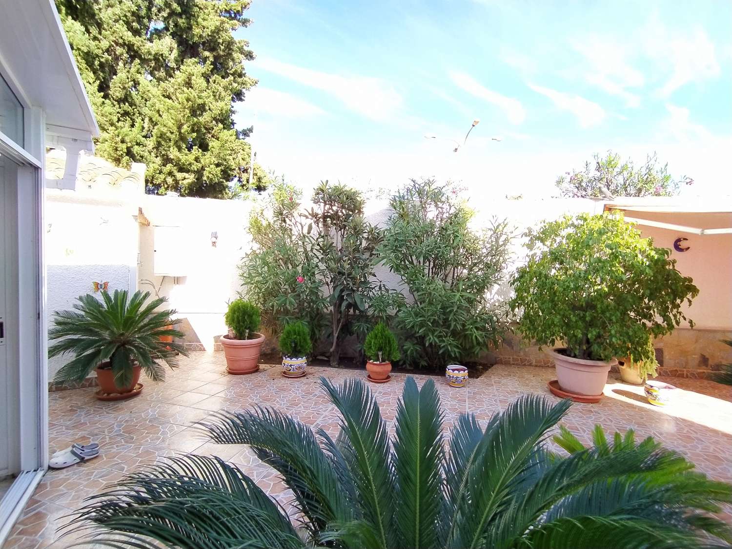 Belle villa avec 5 chambres et 3 salles de bains près de la plage