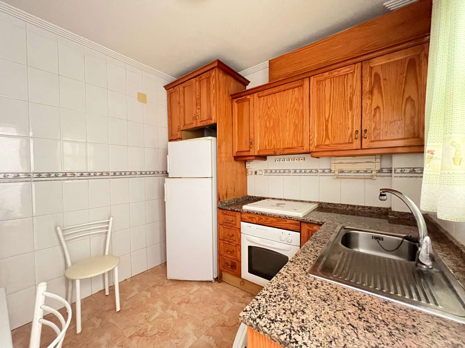 Duplex met 2 slaapkamers en 1 badkamer in Torrevieja