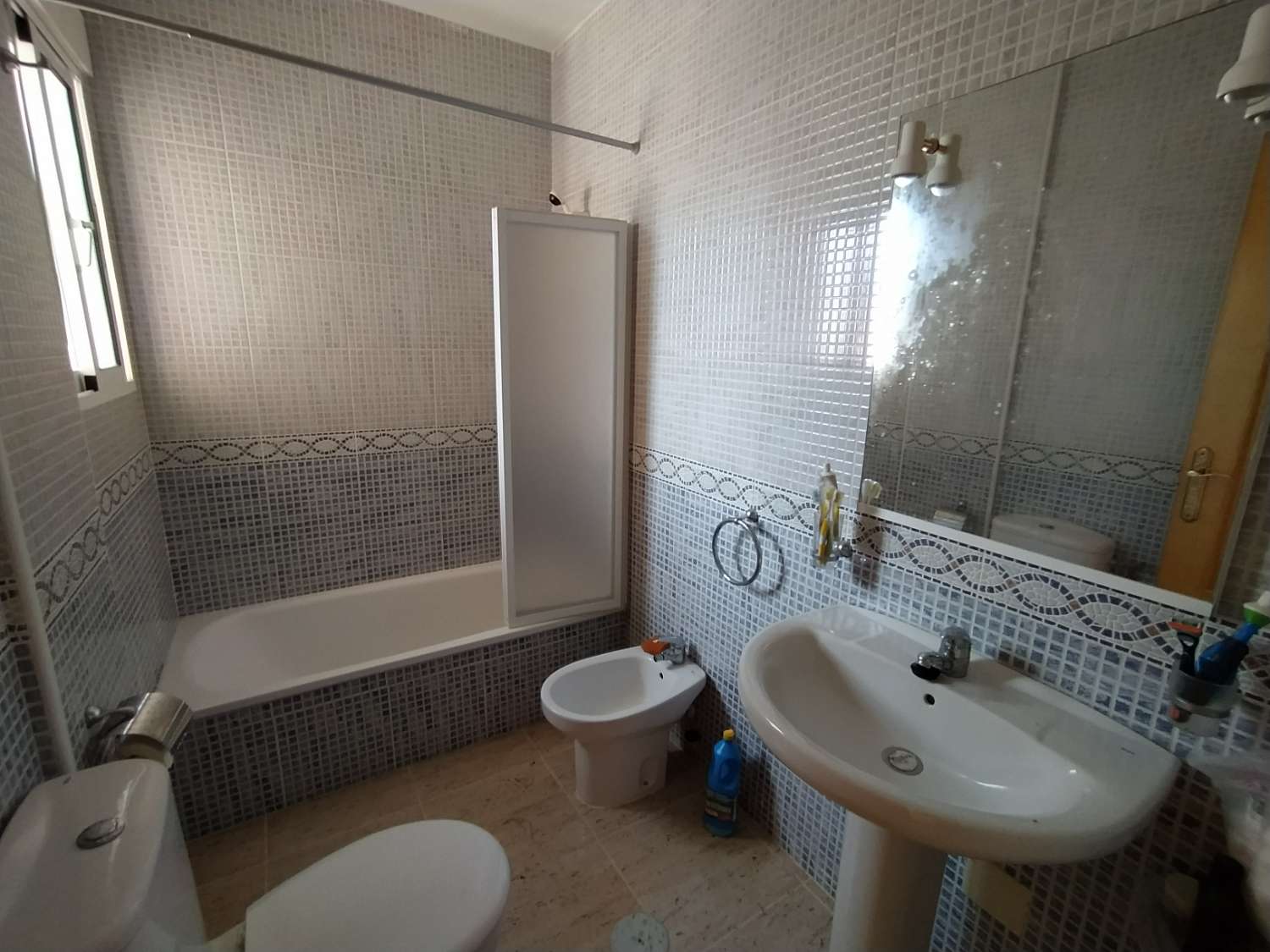 Pěkný apartmán se 2 ložnicemi v Modré laguně.