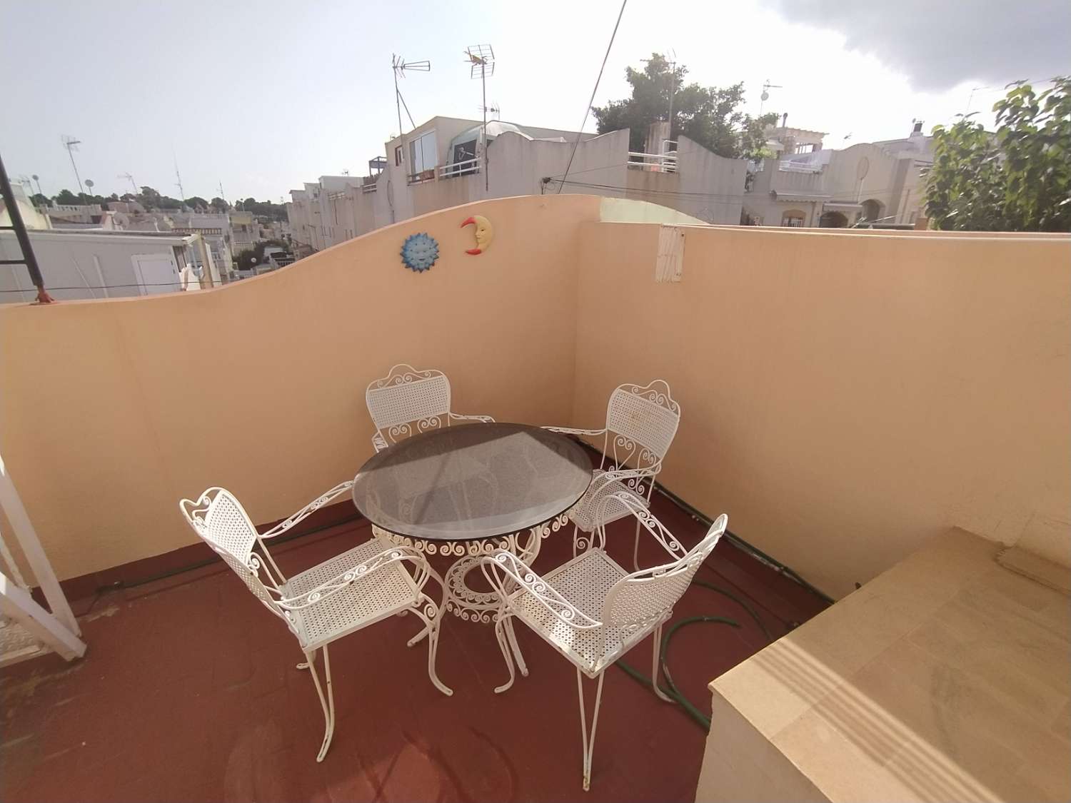 B-2949 Beautiful duplex with 3 bedrooms and 2 bathrooms with lovely views of the salt lakes.