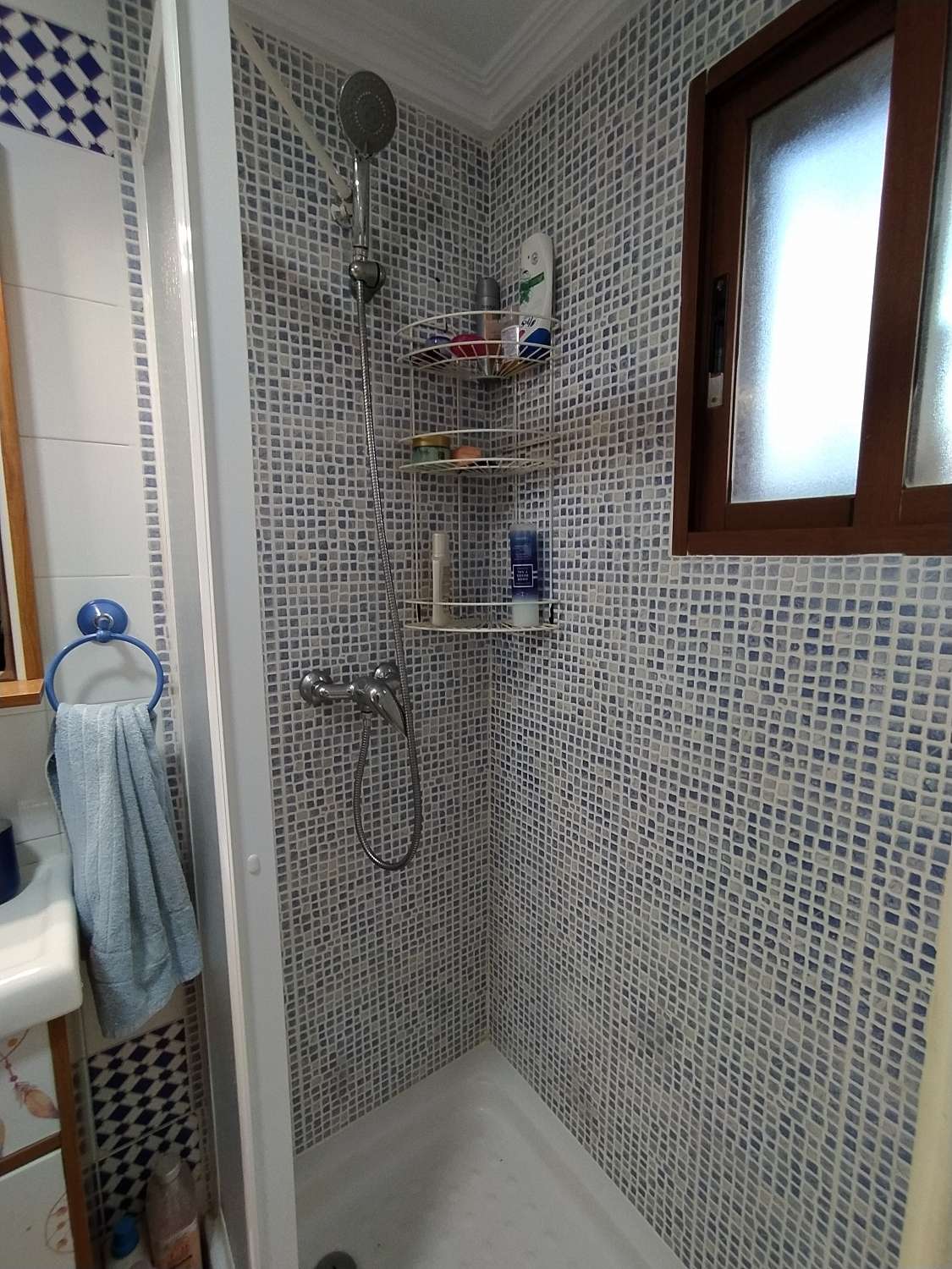 Schöner Bungalow im Erdgeschoss mit Gemeinschaftspool