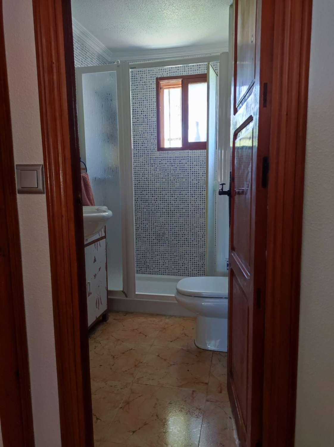 Schöner Bungalow im Erdgeschoss mit Gemeinschaftspool