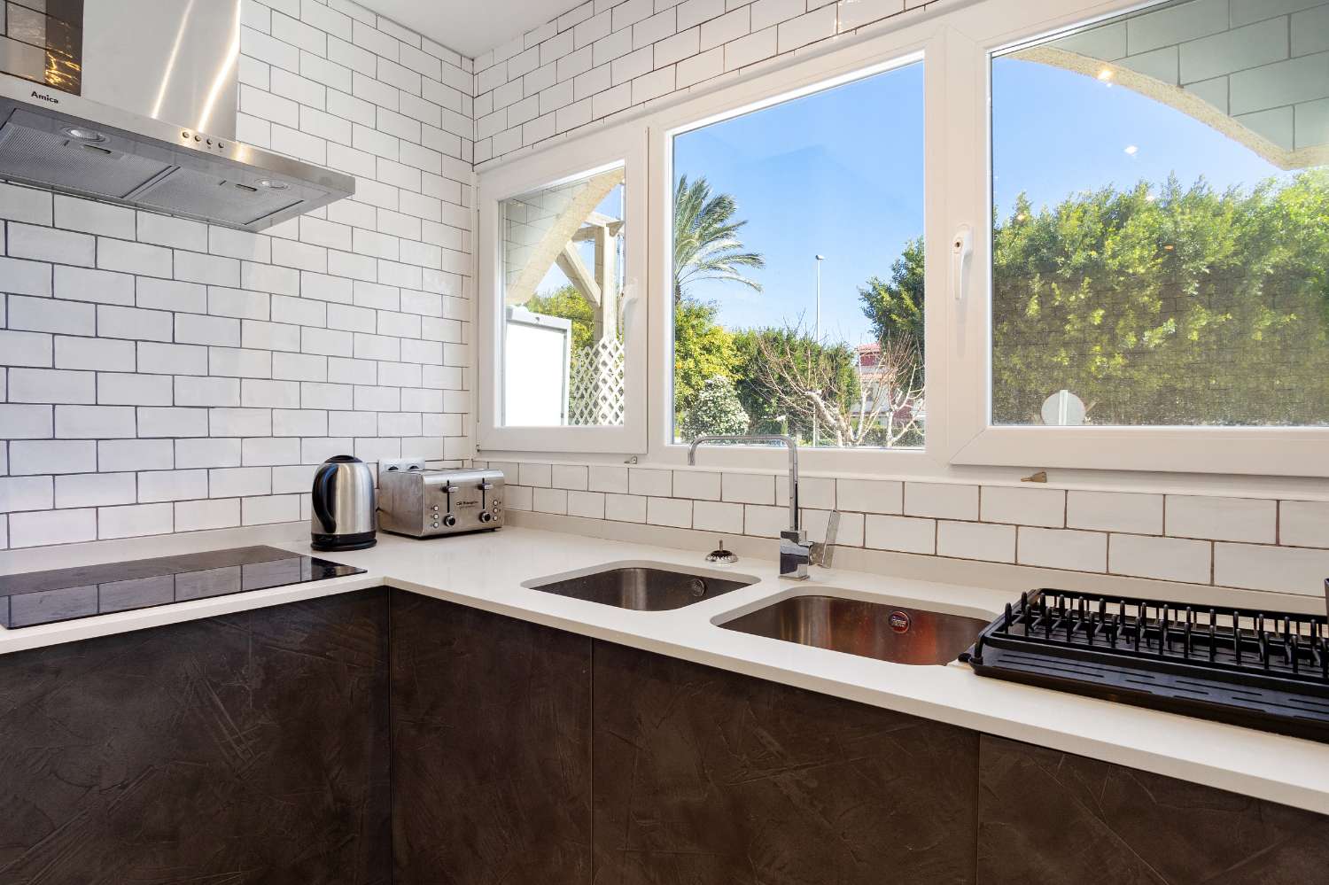 Charmante Maisonette mit 3 Schlafzimmern, 2 Bädern und Gemeinschaftspool