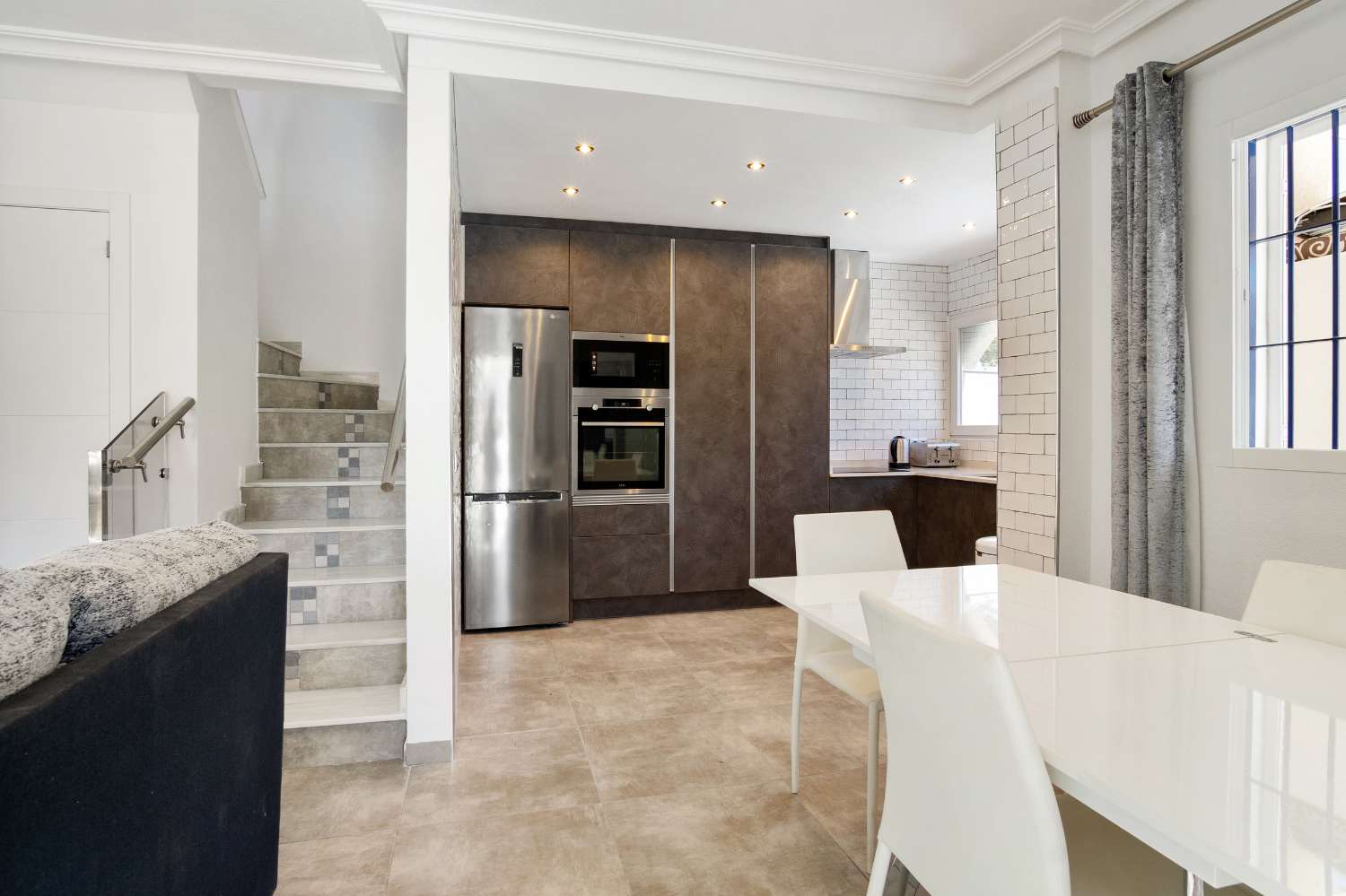 Charmante Maisonette mit 3 Schlafzimmern, 2 Bädern und Gemeinschaftspool