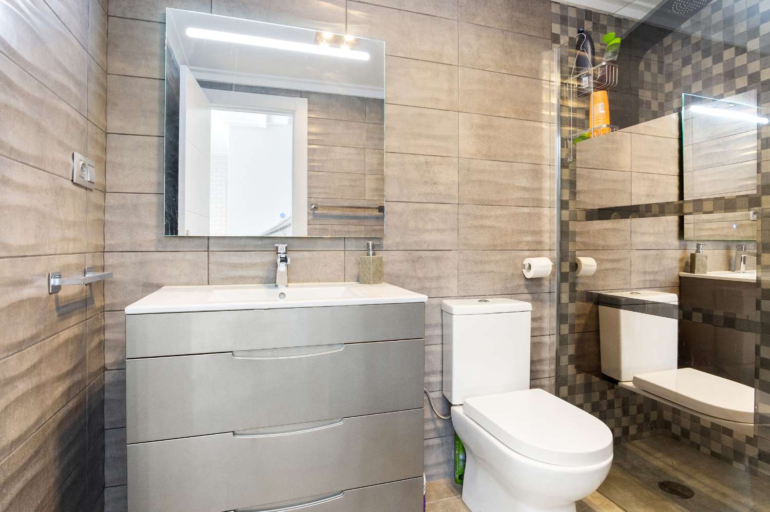 Charmante Maisonette mit 3 Schlafzimmern, 2 Bädern und Gemeinschaftspool