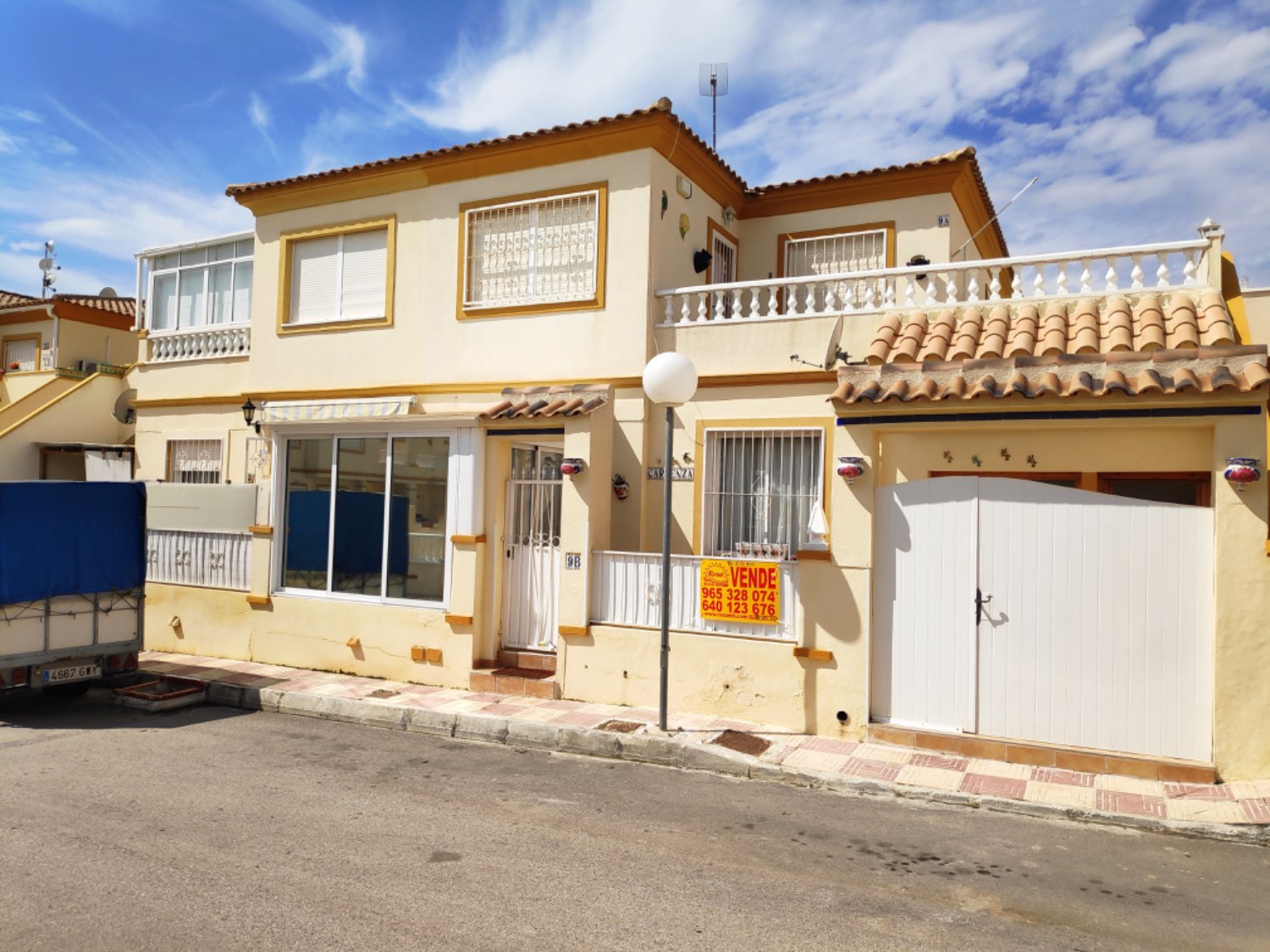 Estupendo 2 apartamentos en 1 situado en Playa flamenca ( apartamento 2 dormitorios 1 baño y 1 dormitorio y 1 baño )