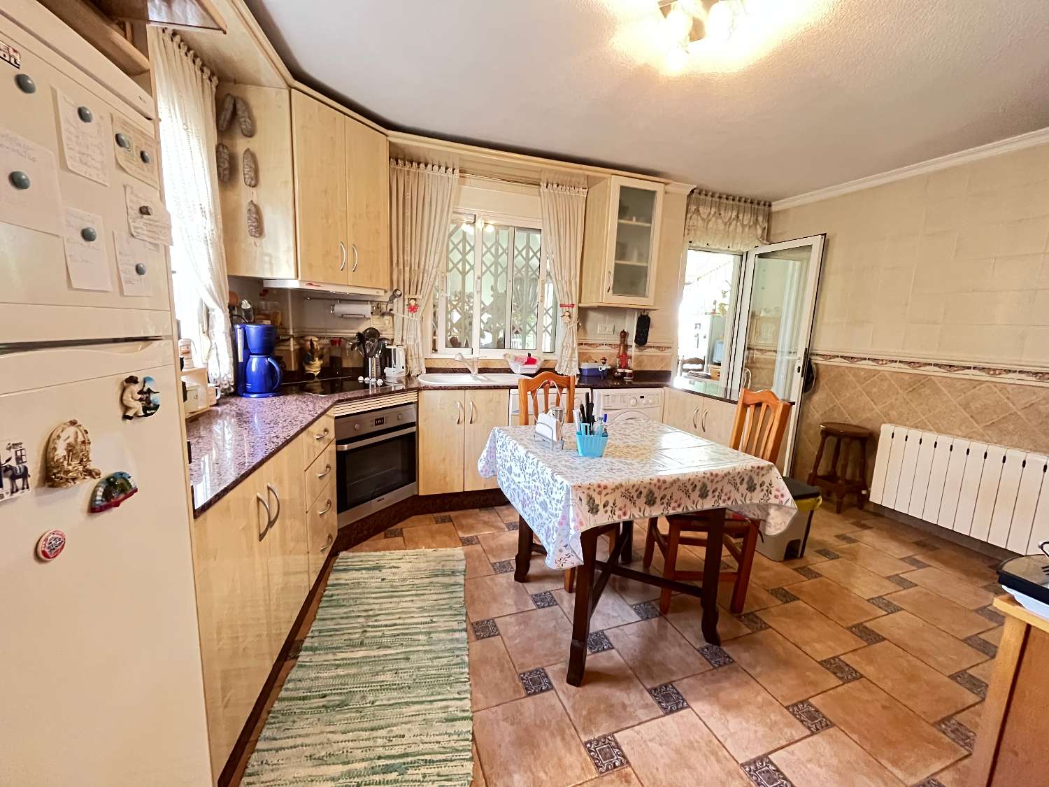 Gran Chalet de 2 dormitorios y 2 baños Ubicado en San Miguel de Salinas