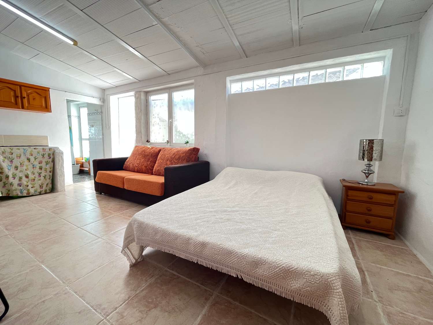 Krásná vila se 3 ložnicemi s nezávislým apartmánem a soukromým bazénem