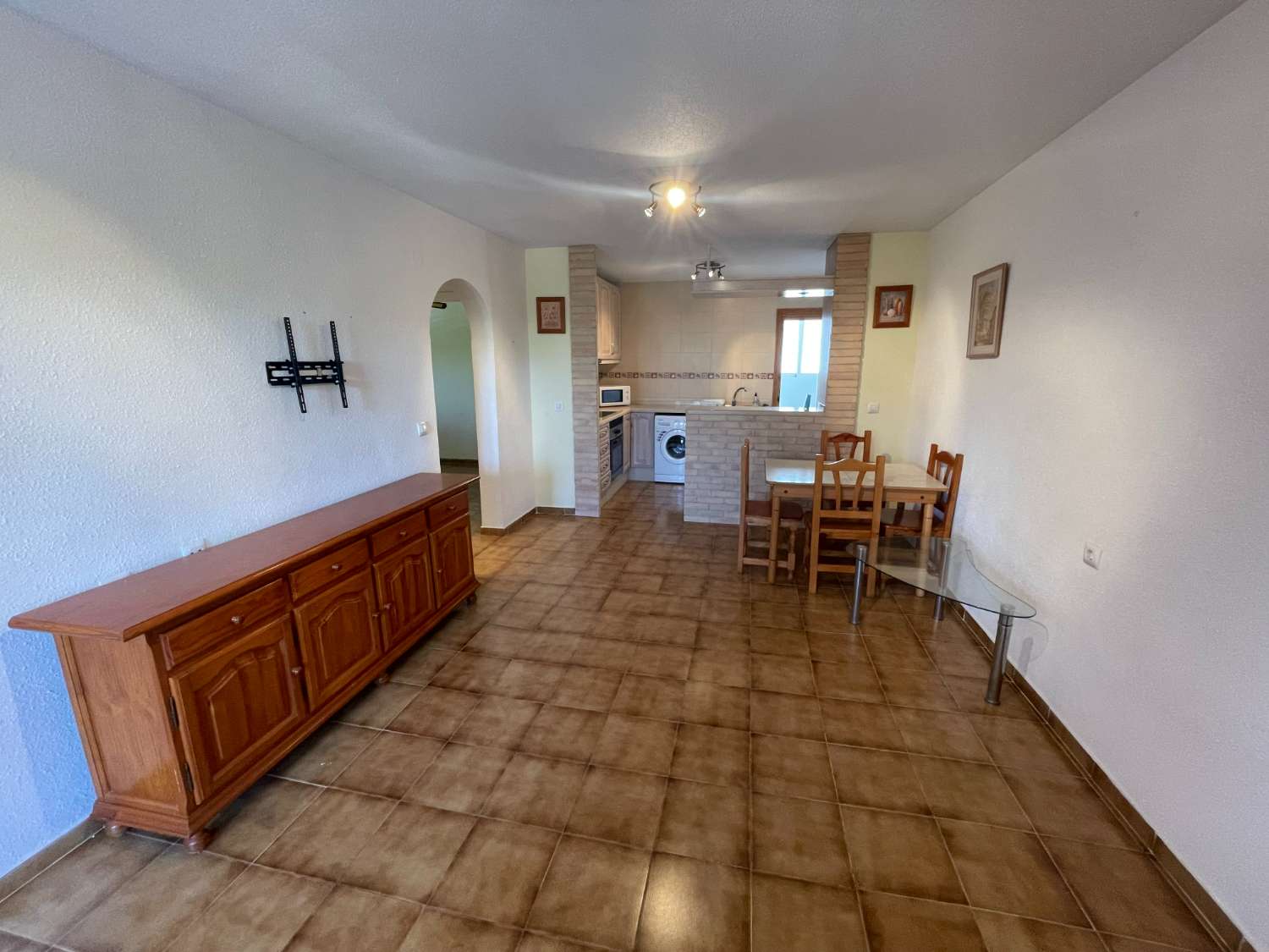 Bel appartement avec 2 chambres et 1 salle de bain à seulement 200 mètres de la plage.