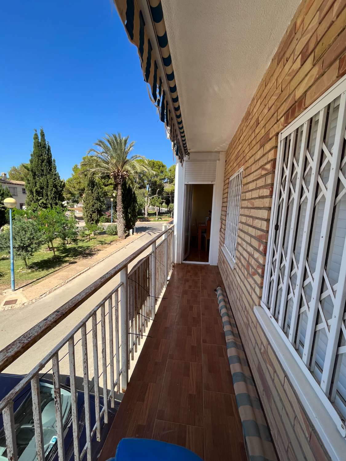 Hermoso apartamento de tres habitaciones a 300m de la Playa.