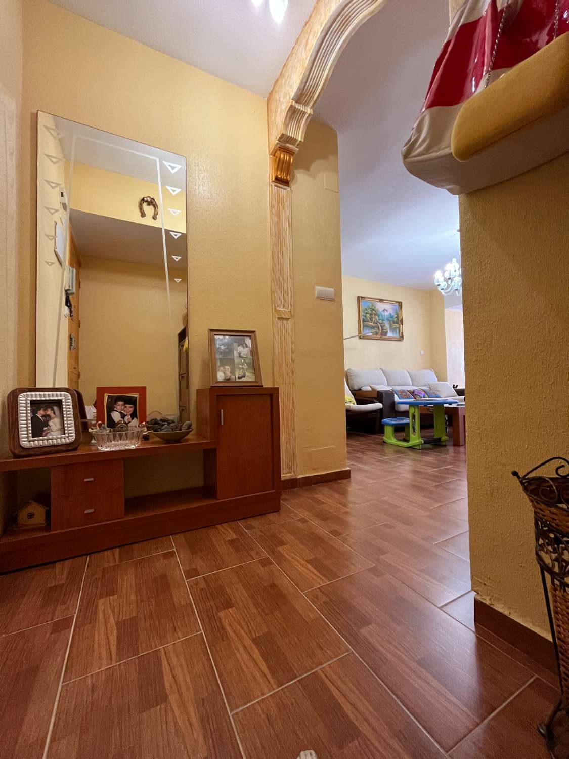 Hermoso apartamento de tres habitaciones a 300m de la Playa.