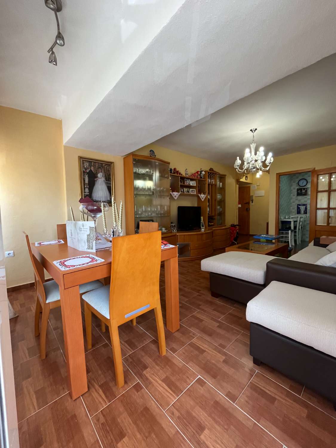 Hermoso apartamento de tres habitaciones a 300m de la Playa.