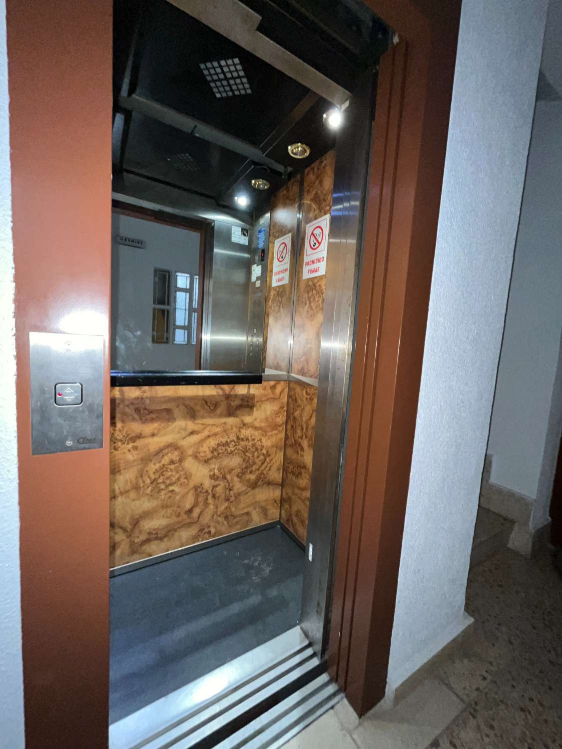 Hermoso apartamento de tres habitaciones a 300m de la Playa.