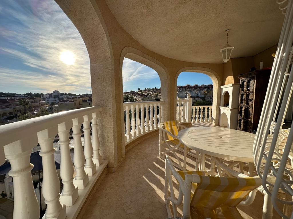 Precioso Chalet independiente con piscina privada y apartamento independiente