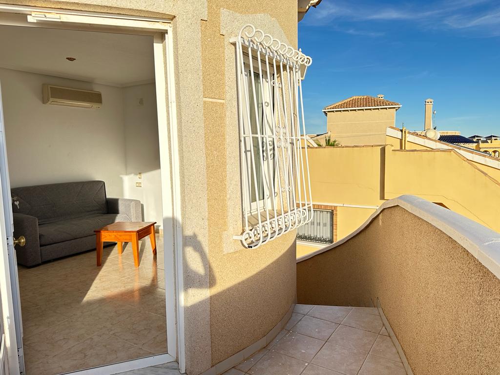 Beautiful detached villa with private pool and independent apartment