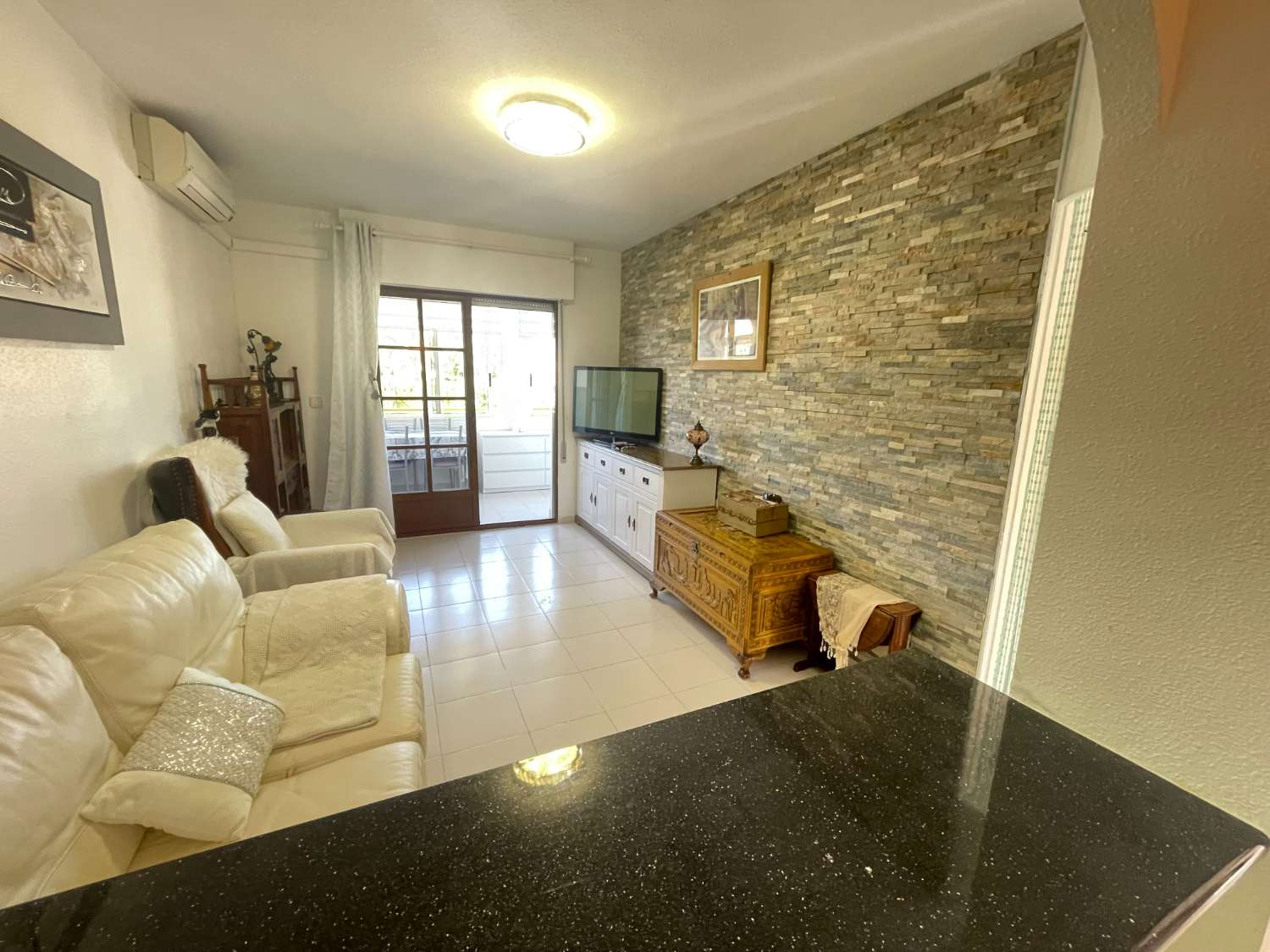 Bel appartement rénové de 1 chambre et 1 salle de bain