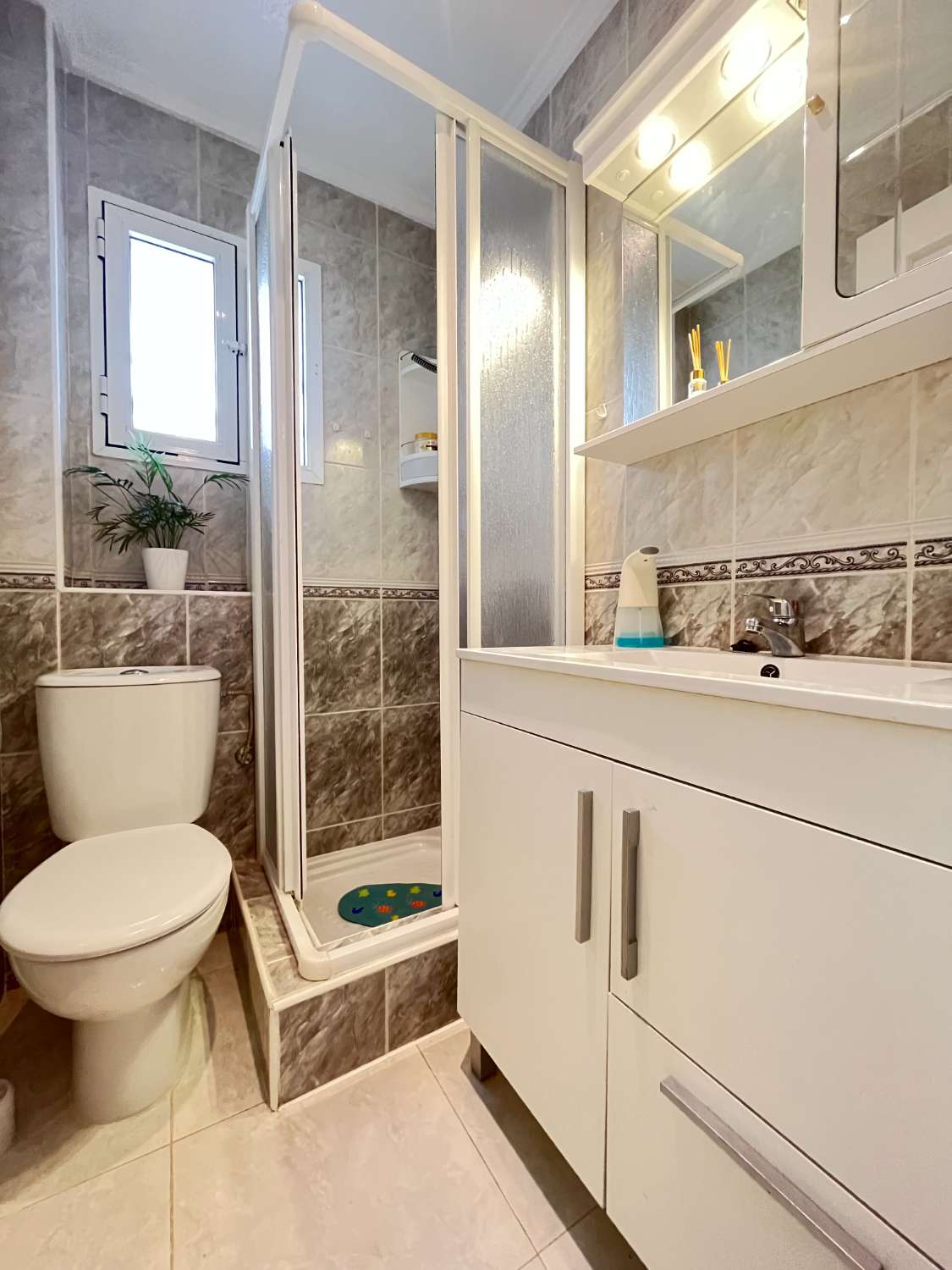 Precioso Chalet independiente de 3 dormitorios orientado al Sur con piscina privada