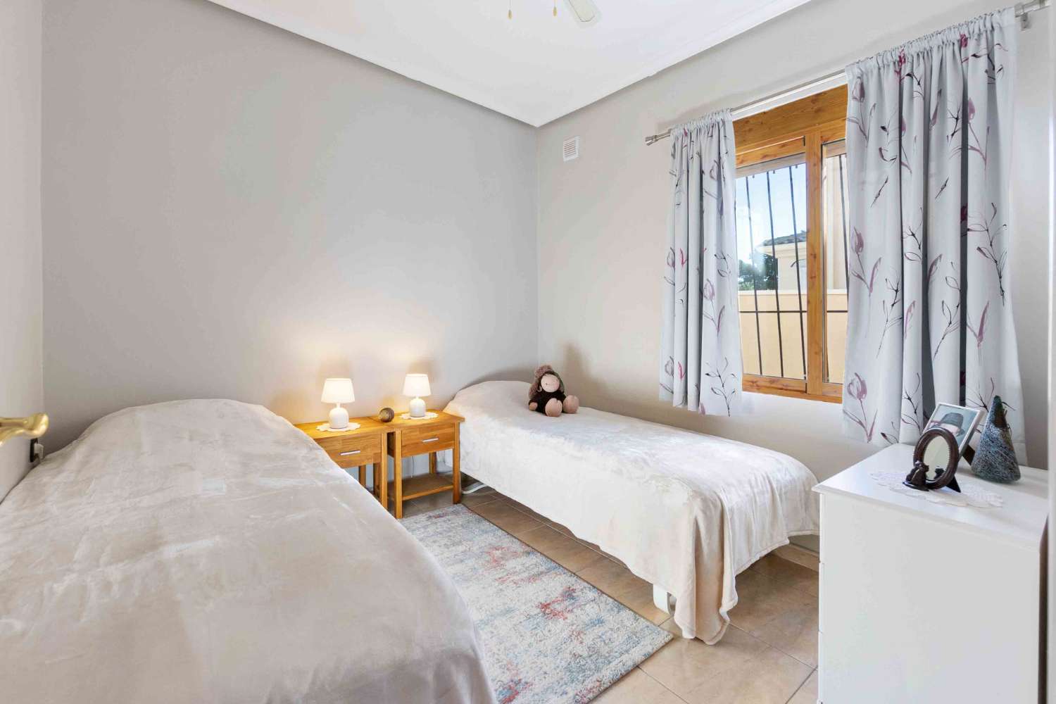 Mooie vrijstaande villa met 4 slaapkamers in Villamartin