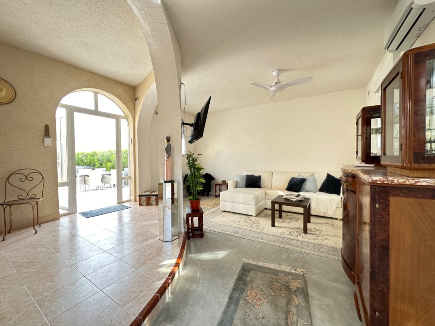 Villa individuelle avec 2 chambres située en Floride ( côte d’Orihuela )