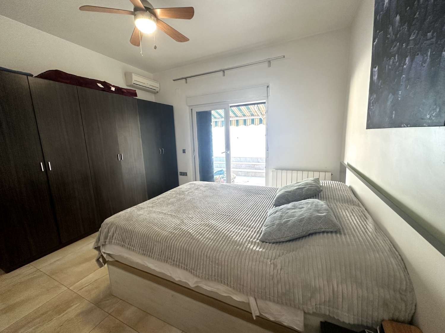 Chalet Adosado con 500 m2 de jardín con piscina privada