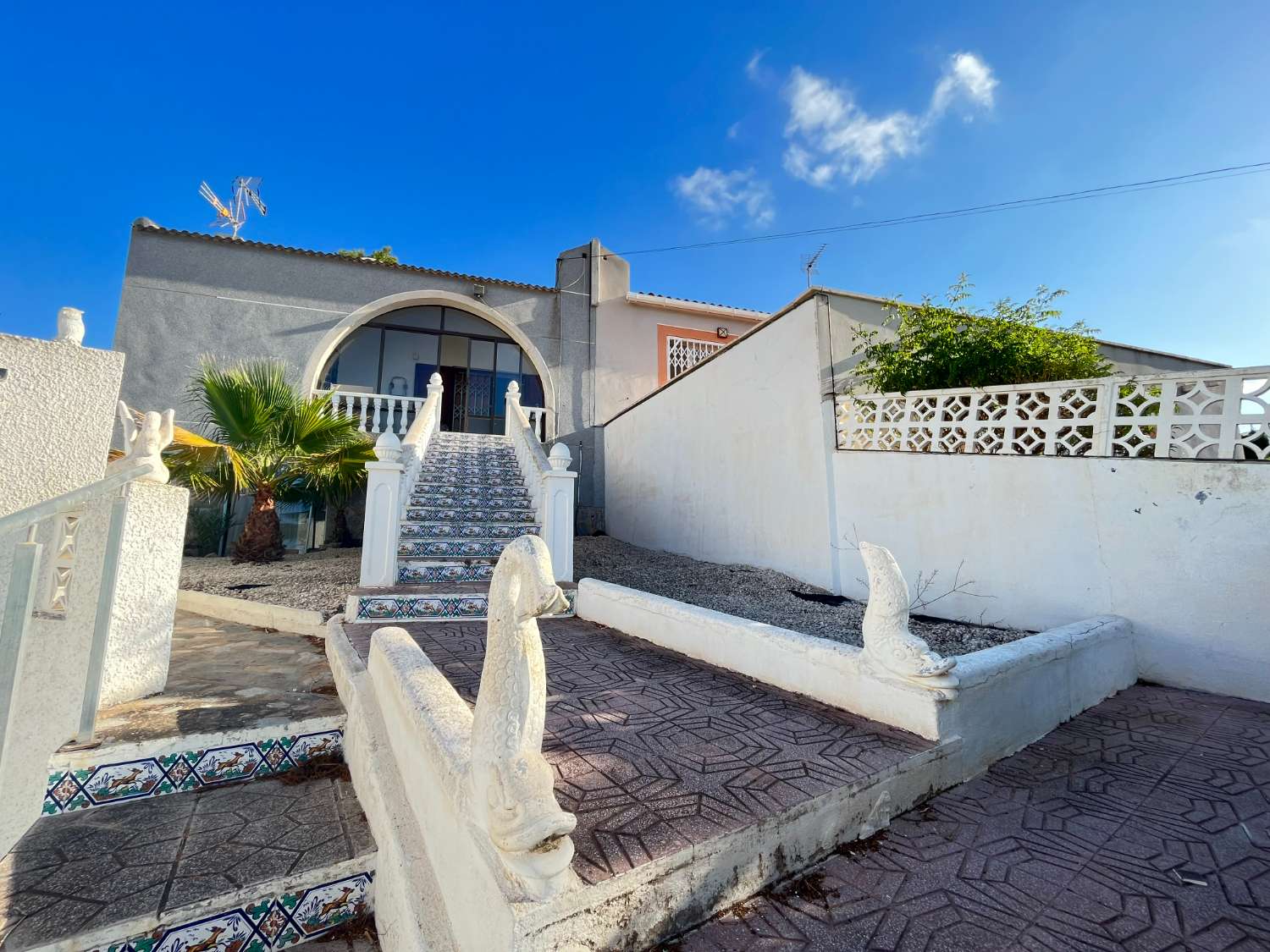 Chalet Adosado con 500 m2 de jardín con piscina privada