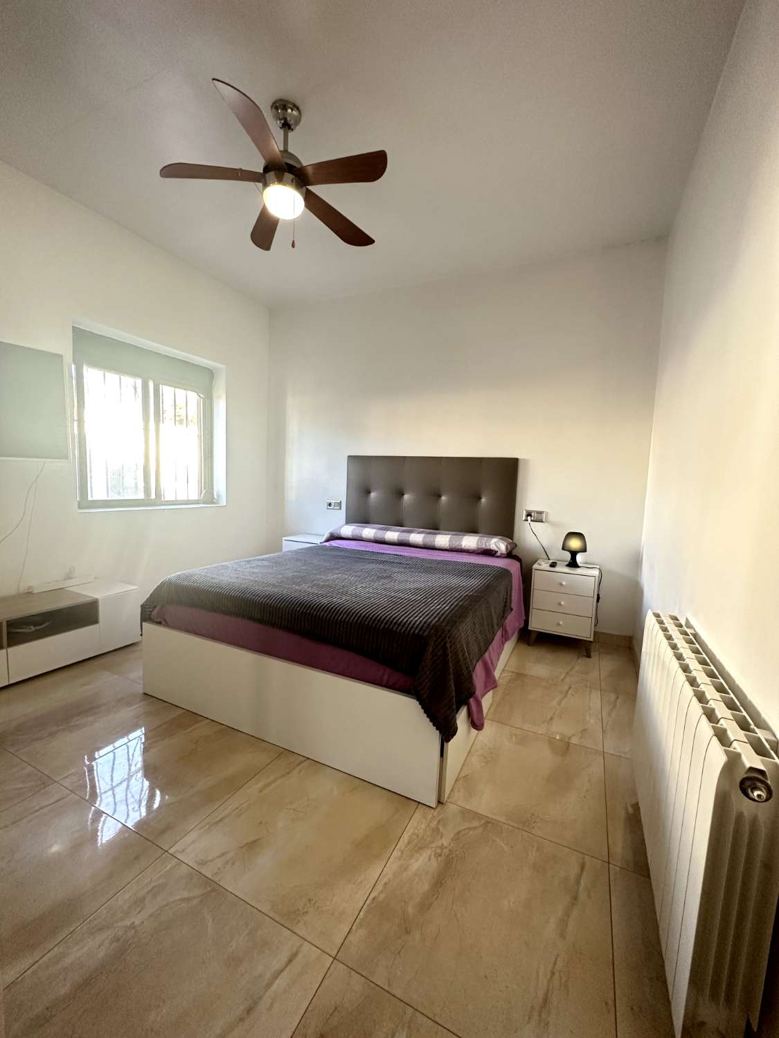 Chalet Adosado con 500 m2 de jardín con piscina privada