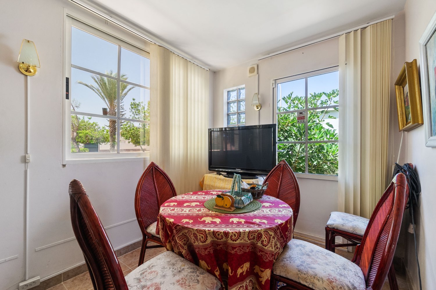 Fristående hus med 3 sovrum beläget i La Florida med privat pool.