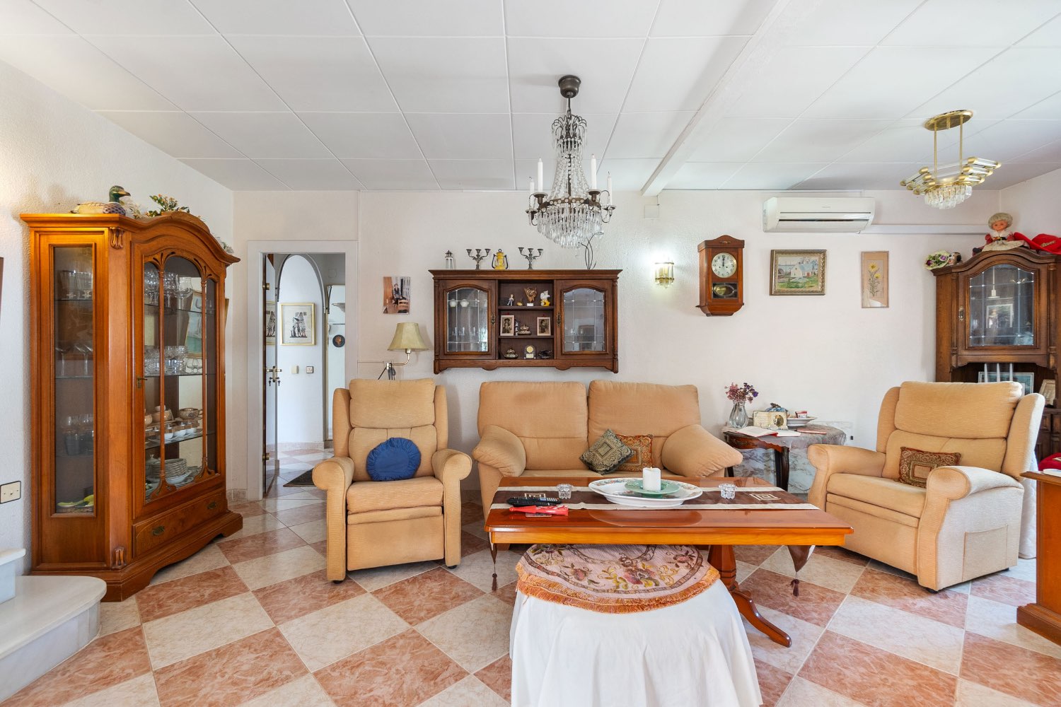 Fristående hus med 3 sovrum beläget i La Florida med privat pool.