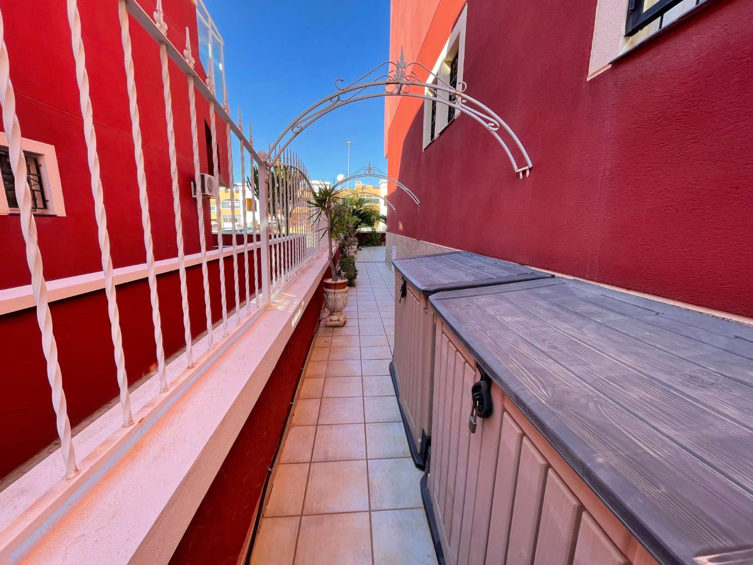 Ground floor corner apartment in Dream Hills 2