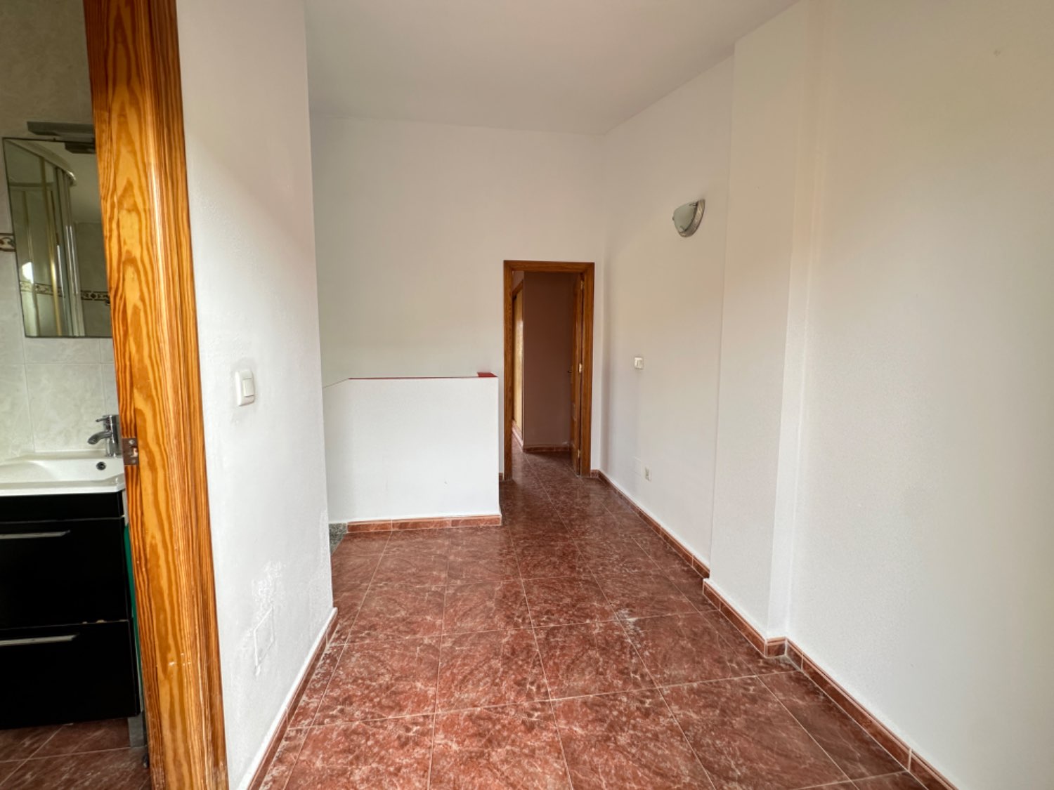 Oportunidad ! Duplex situado en los altos de Orihuela costa con 4 dormitorios ,3 baños, garaje subterráneo y piscina comunitaria !