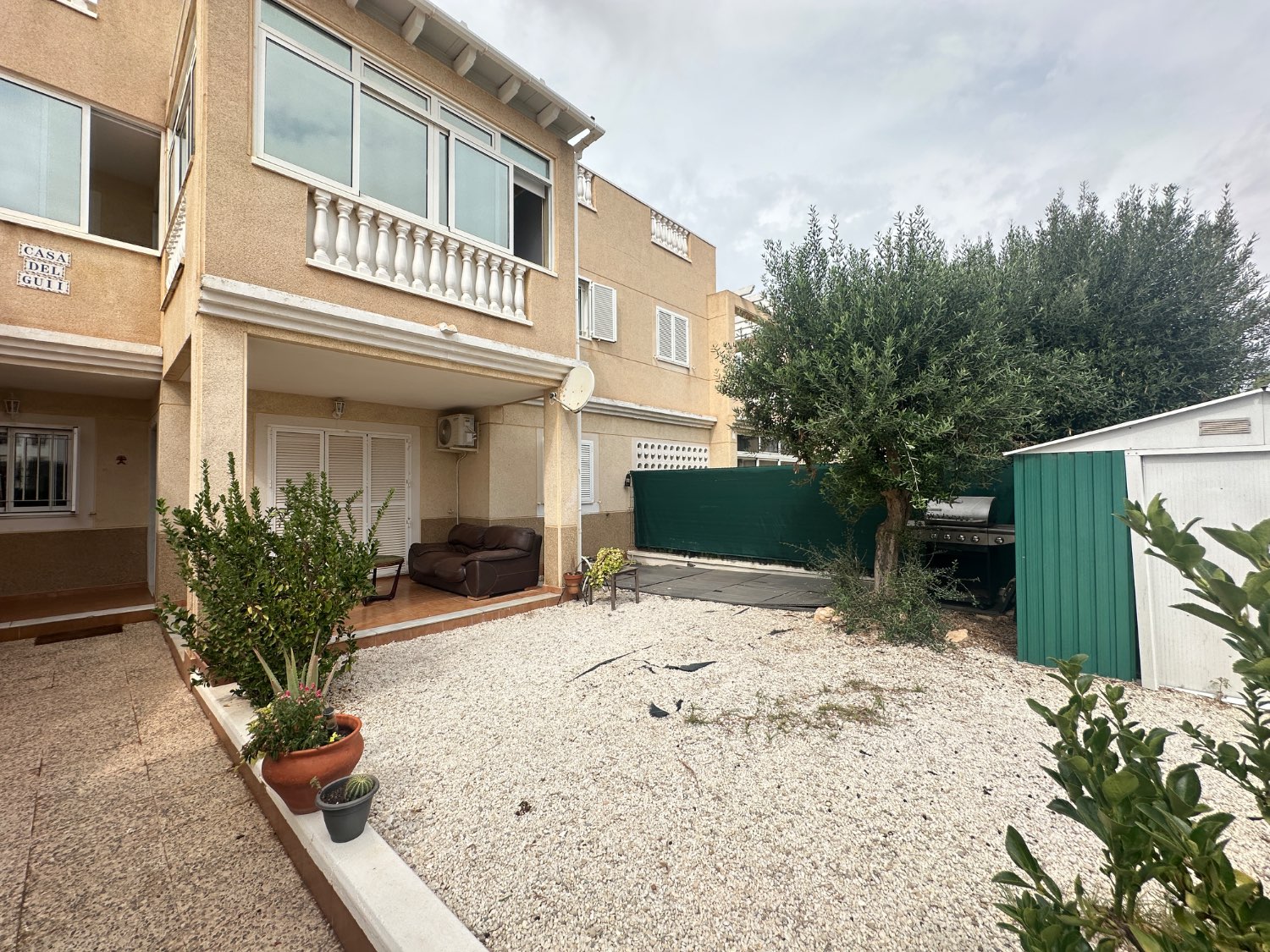 Apartamento en planta baja en Zeniamar 6 con 2 dormitorios 2 baños , jardín y piscina comunitaria