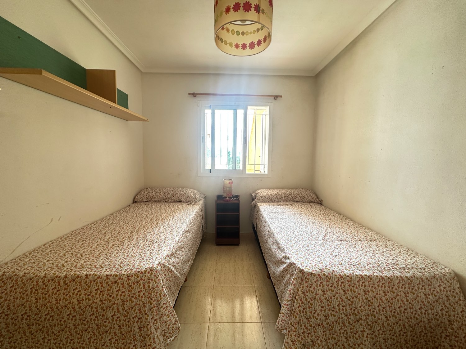 Apartamento en planta baja en Zeniamar 6 con 2 dormitorios 2 baños , jardín y piscina comunitaria