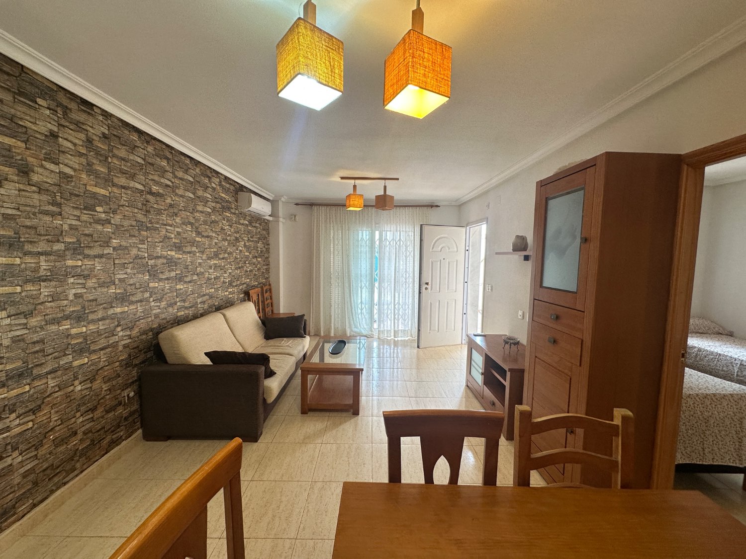 Apartamento en planta baja en Zeniamar 6 con 2 dormitorios 2 baños , jardín y piscina comunitaria
