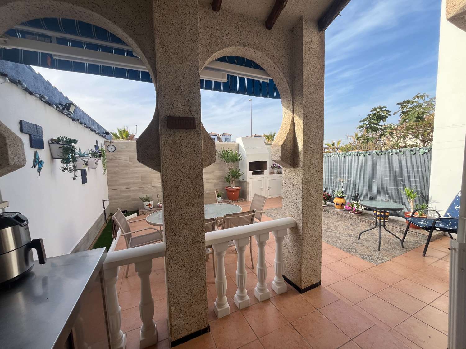 Encantadora casa de 3 dormitorios a pocos pasos de la playa de La Zenia