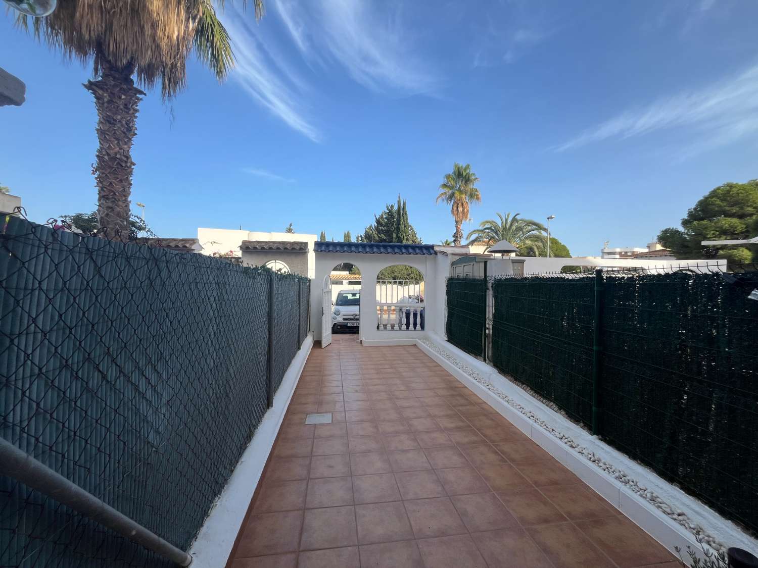 Encantadora casa de 3 dormitorios a pocos pasos de la playa de La Zenia