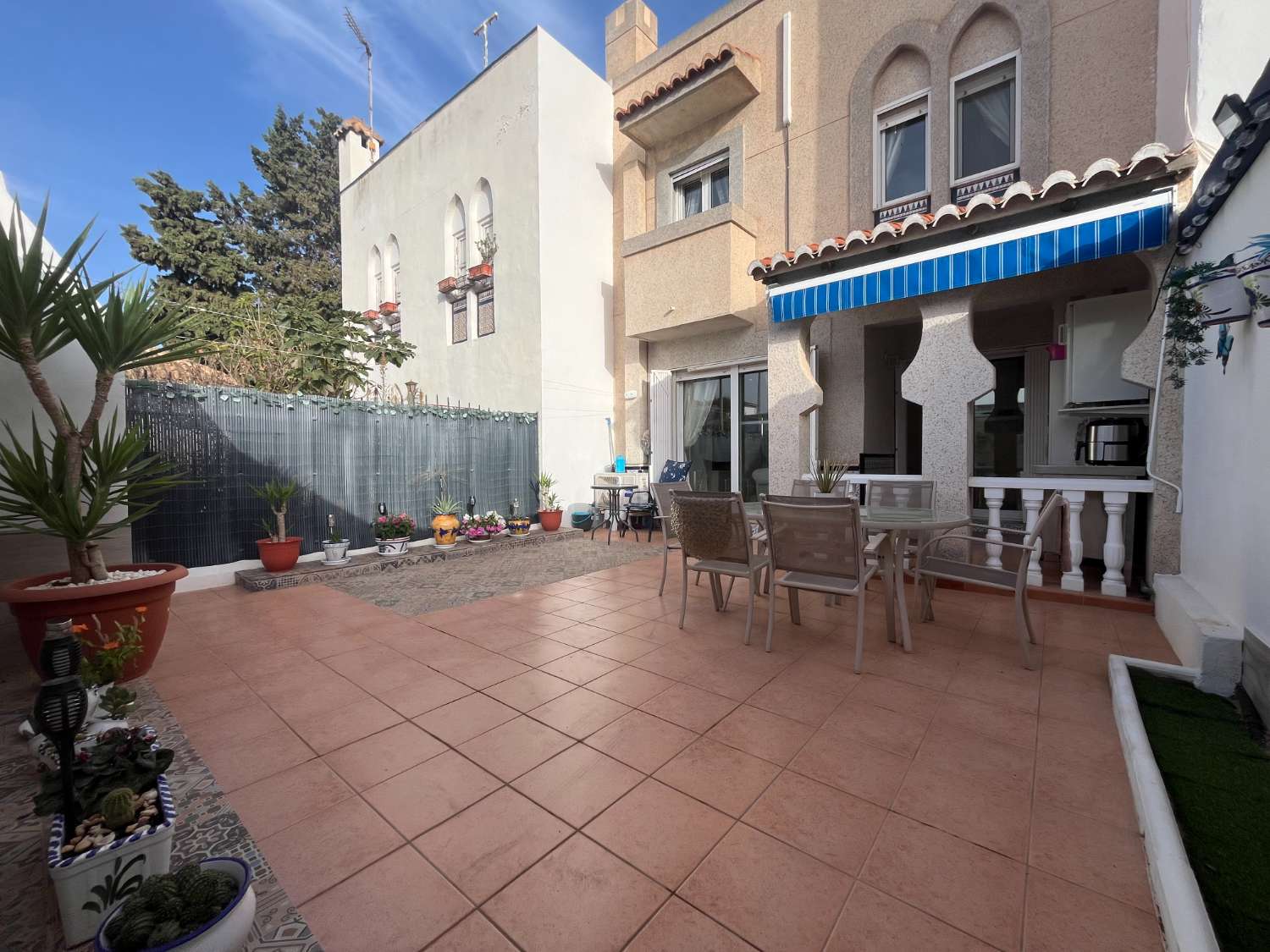 Encantadora casa de 3 dormitorios a pocos pasos de la playa de La Zenia