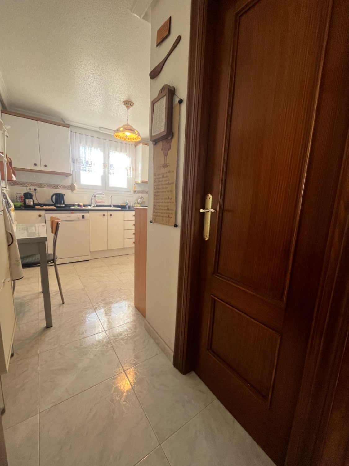 Spacious penthouse with 117m2 3 bedrooms and 2 bathrooms 1.2 km from the beach