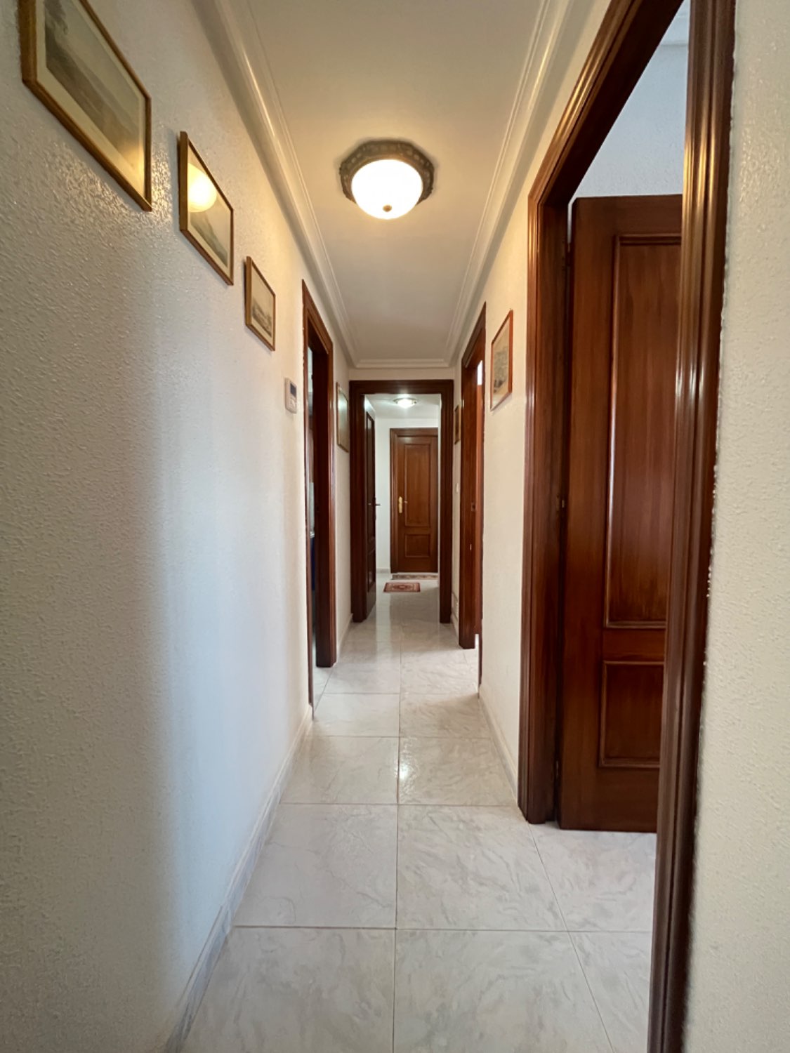 Spacious penthouse with 117m2 3 bedrooms and 2 bathrooms 1.2 km from the beach