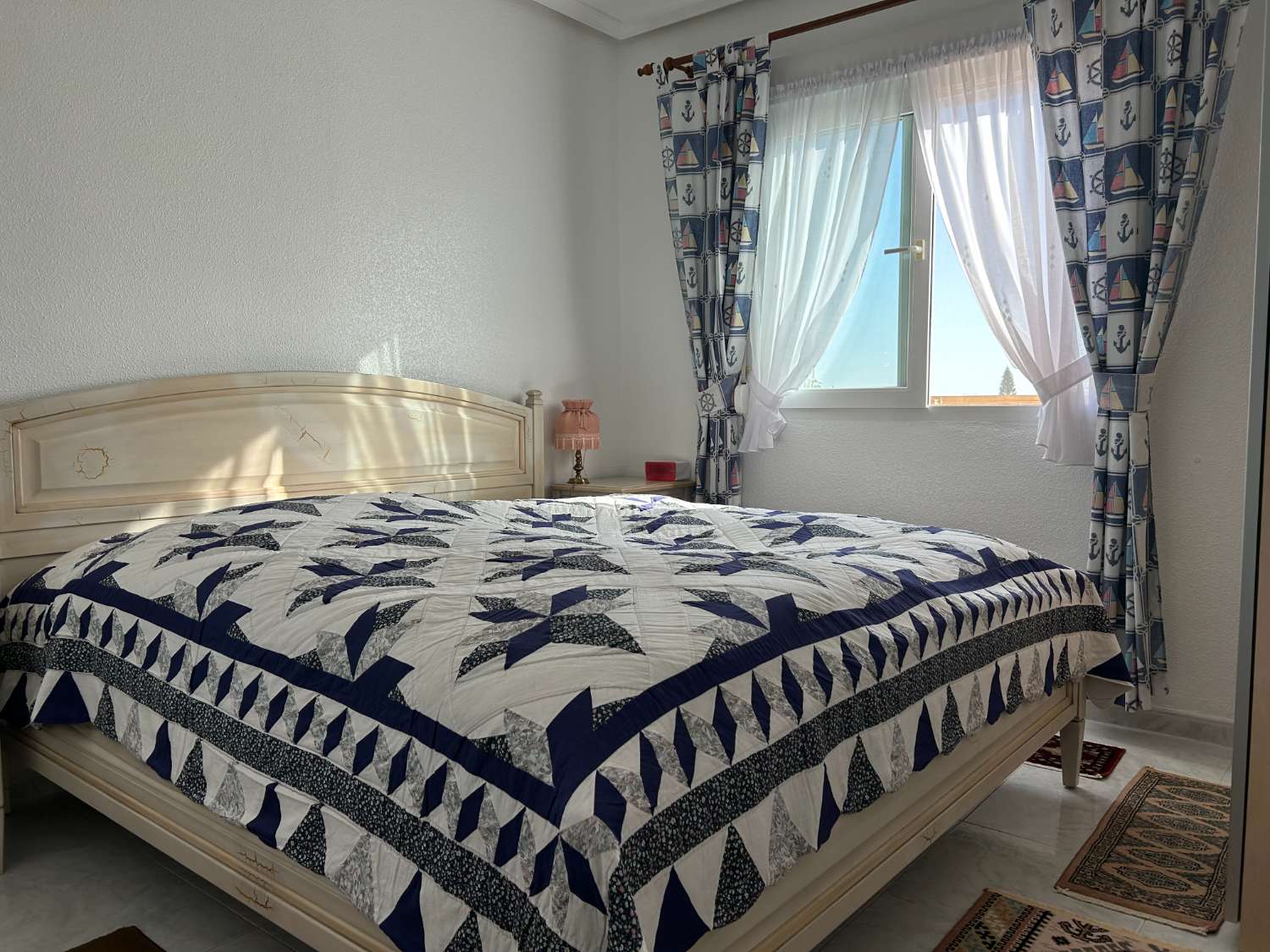 Spacious penthouse with 117m2 3 bedrooms and 2 bathrooms 1.2 km from the beach