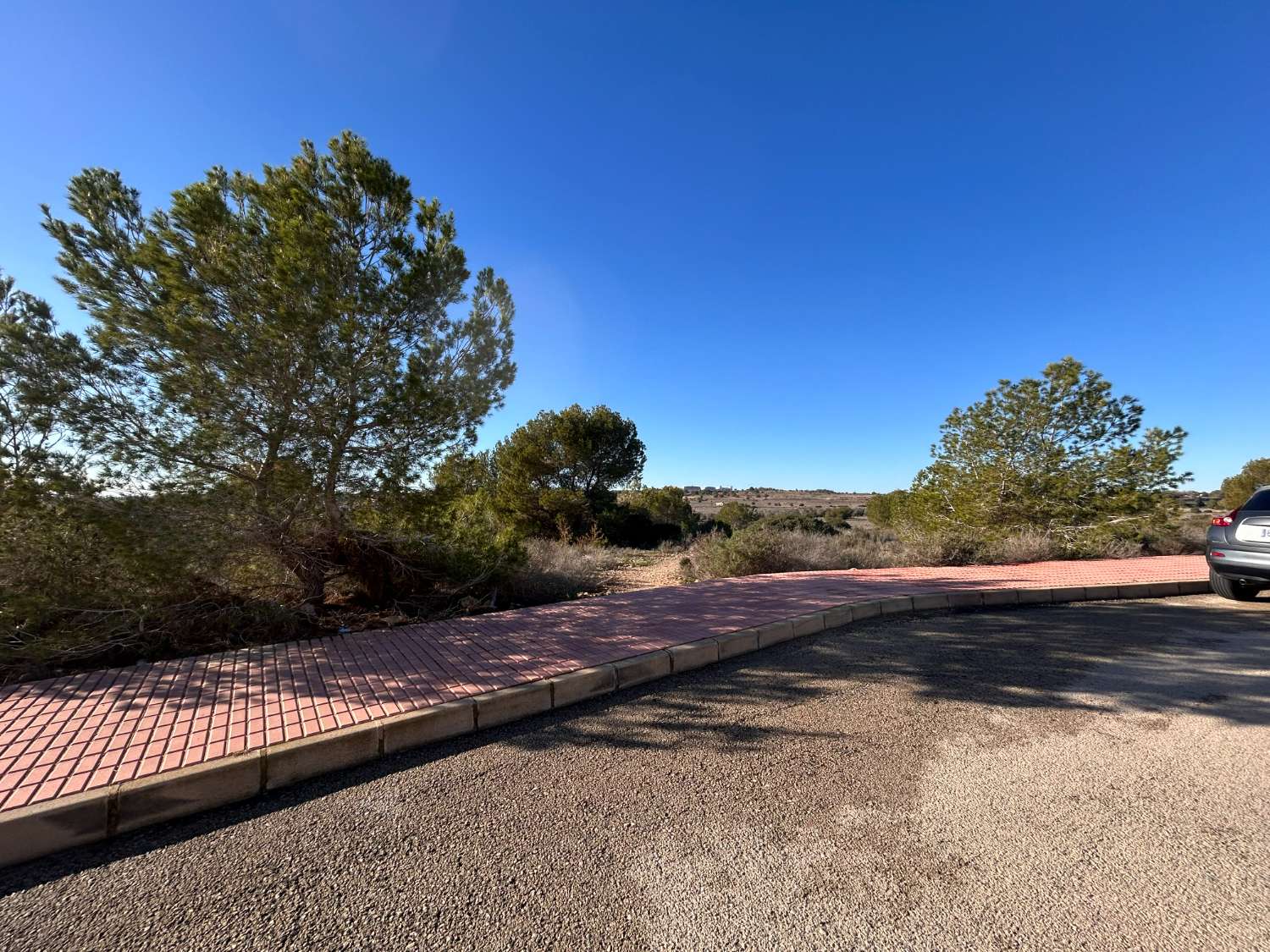 Preciosa casa de 3 dormitorios con piscina en zona tranquila