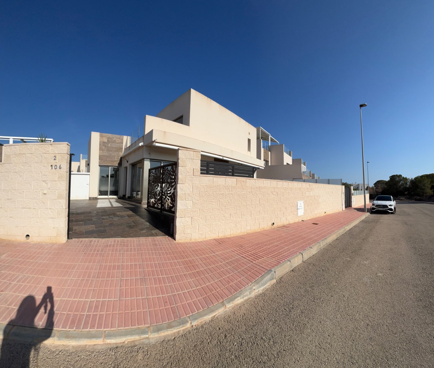 Preciosa casa de 3 dormitorios con piscina en zona tranquila