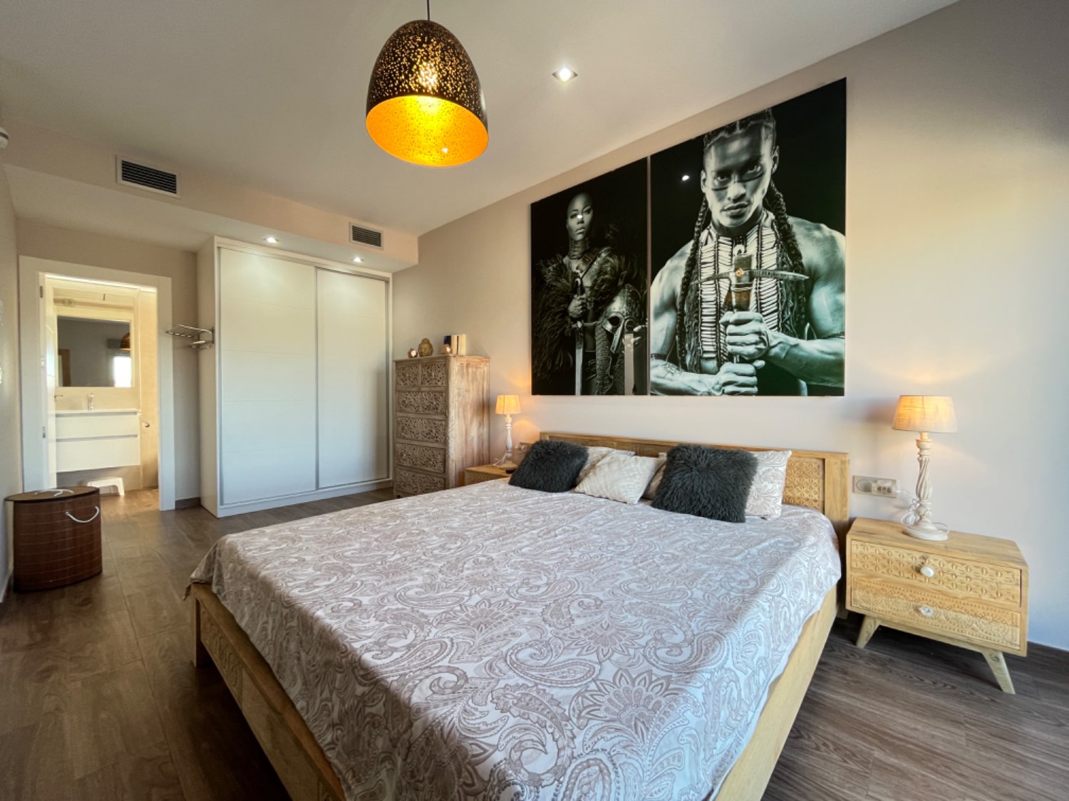 Preciosa casa de 3 dormitorios con piscina en zona tranquila