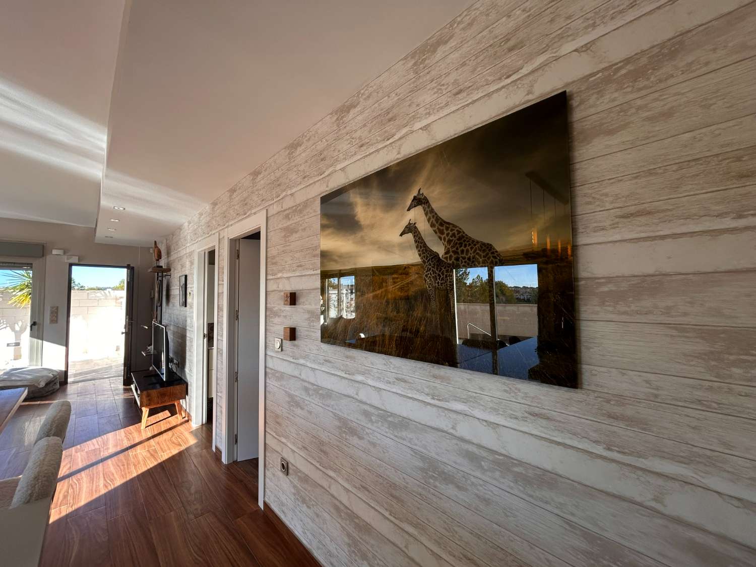 Preciosa casa de 3 dormitorios con piscina en zona tranquila