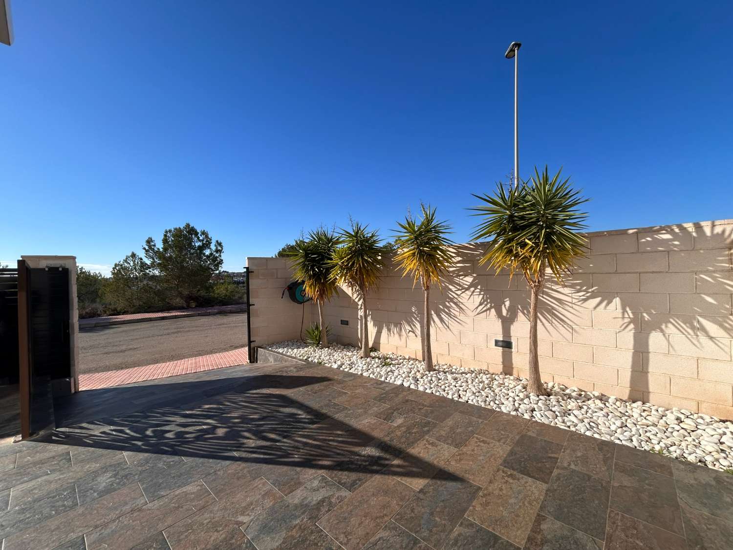 Preciosa casa de 3 dormitorios con piscina en zona tranquila