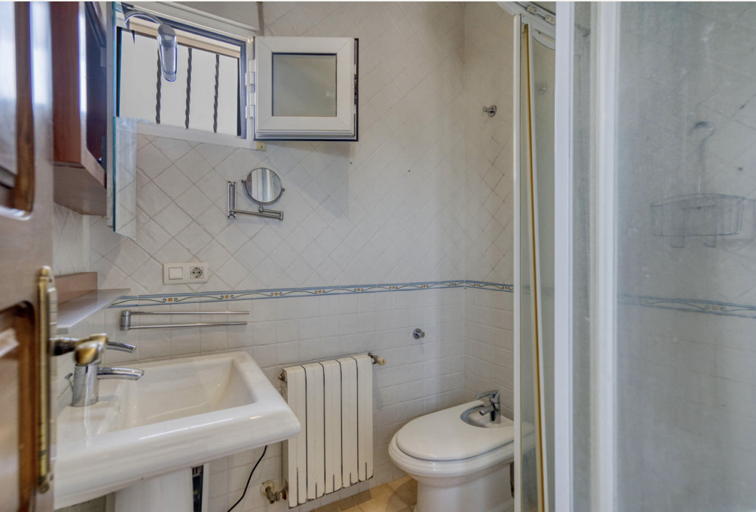 Exklusiv villa med 4 sovrum på 312 m² byggd på en tomt på 1 100 m² i det prestigefyllda området Los Balcones