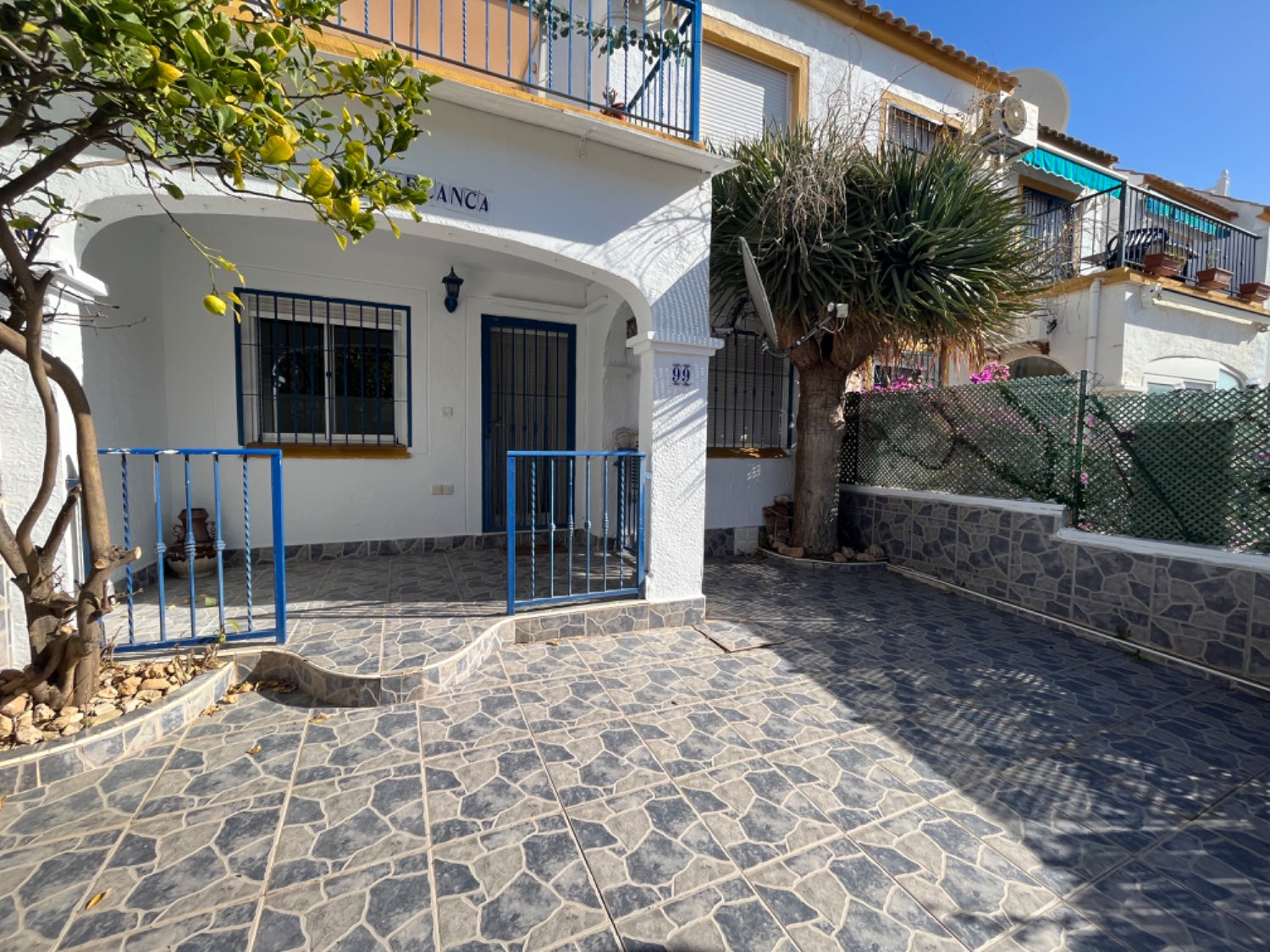 Bonito apartamento de 2 dormitorios en planta baja en La Florida